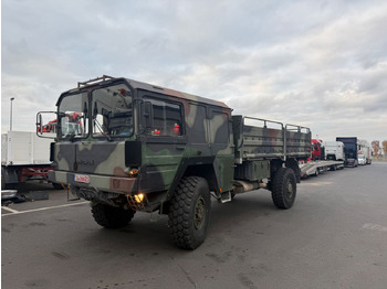 شاحنات مسطحة MAN