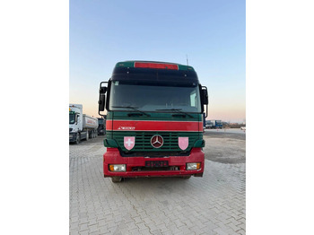 وحدة جر MERCEDES-BENZ Actros 1840
