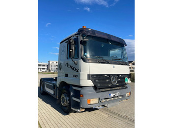 وحدة جر MERCEDES-BENZ Actros 1840