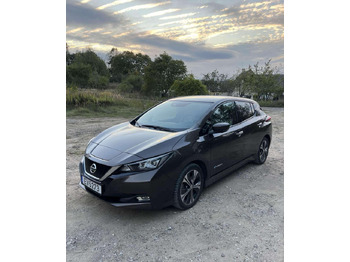 هاتشباك NISSAN
