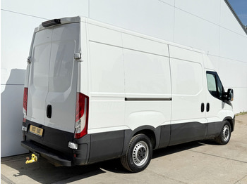 فان Iveco Daily 35S14 L2H2 Luchtvering Trekhaak Cruise Control Climate Control Lucht Geveerde Bestuurdersstoel: صورة 3
