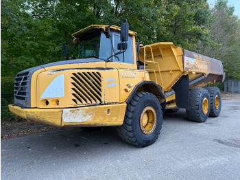شاحنة قلاب مفصلية VOLVO A25D