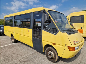 حافلة مدرسية IVECO