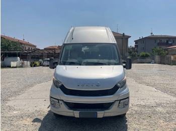 حافلة صغيرة IVECO Daily