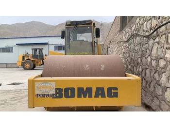 مدحلة ضاغطة Bomag bw225d-3: صورة 3