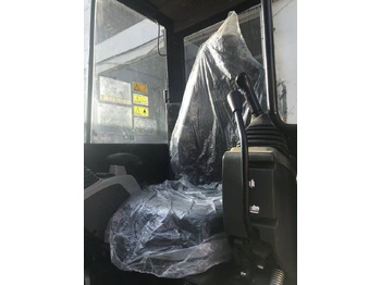 حفار زحاف CAT 305.5E2: صورة 4