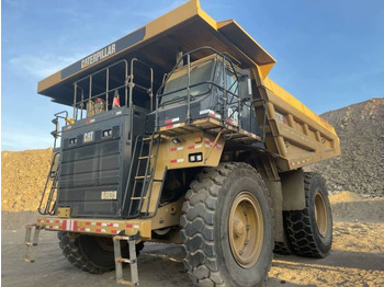 شاحنة قلاب صلبة CATERPILLAR 777