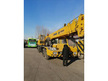 رافعة TADANO TL-300E