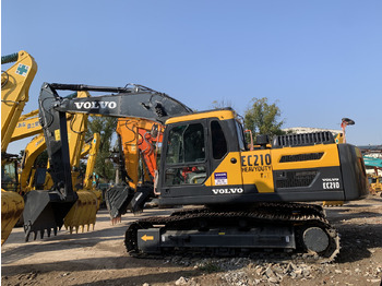 حفارة دولاب VOLVO EC210D