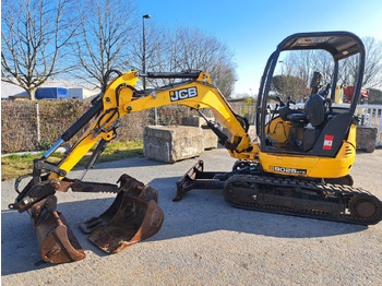 حفارة مُصَّغرة JCB 8025 ZTS