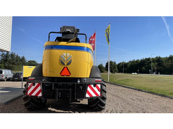 حصادة الأعلاف New Holland FR650 T4B: صورة 3 حصادة الأعلاف New Holland FR650 T4B: صورة 3