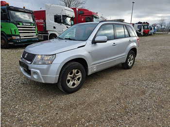 شاحنة مغلقة الصندوق