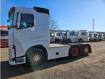 وحدة جر VOLVO FH 500