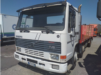 شاحنات مسطحة VOLVO FL10 320