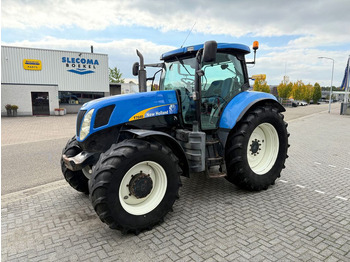جرار NEW HOLLAND T7000