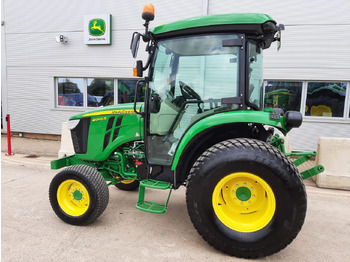 جرار صغير JOHN DEERE