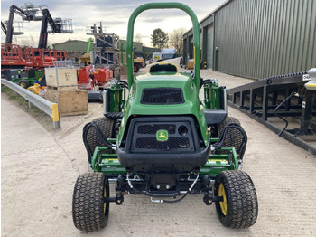 جزازة أعشاب الحدائق John Deere 7700A Fairway Mower: صورة 4