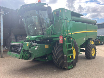 حصادة موحَّدة JOHN DEERE S780