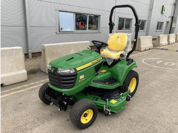 جزازة أعشاب الحدائق JOHN DEERE X9 Series