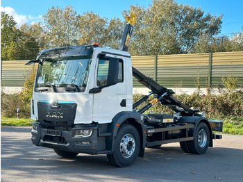 شاحنة ذات خطاف MAN TGM 18.320
