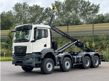 شاحنة ذات خطاف MAN TGS 35.520 8x4 Euro6e MultiLift 25s59: صورة 3