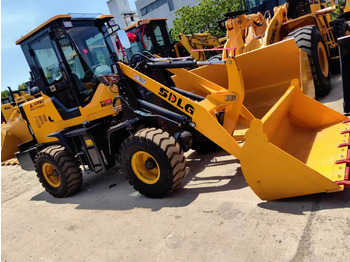 اللودر بعجل SDLG