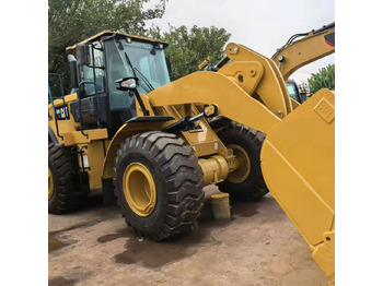 اللودر بعجل CATERPILLAR 950GC