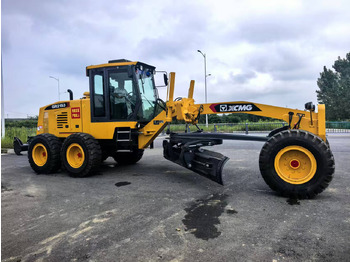 ممهدة XCMG GR2153