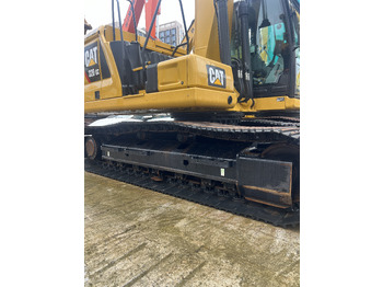 حفار زحاف CATERPILLAR 320GC
