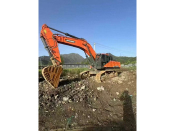 حفار زحاف DOOSAN
