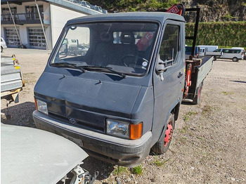 شاحنة التوصيل NISSAN