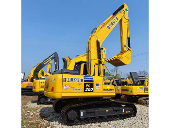 حفار زحاف KOMATSU PC200-8
