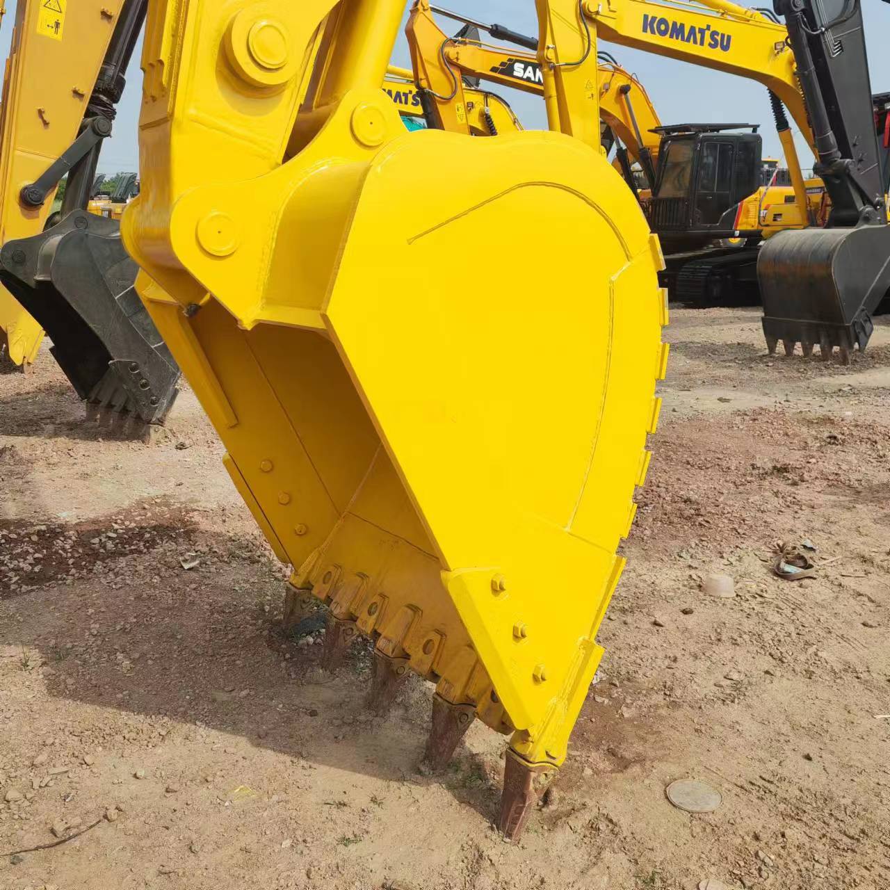 حفار زحاف KOMATSU PC350: صورة 5