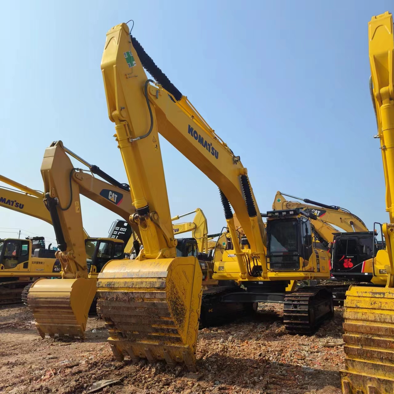 حفار زحاف KOMATSU PC450