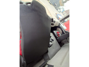 مقعد FOTEL KIEROWCY RENAULT GAMA D: صورة 4 مقعد FOTEL KIEROWCY RENAULT GAMA D: صورة 4