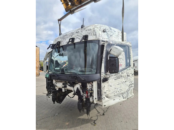 كابينة RENAULT T
