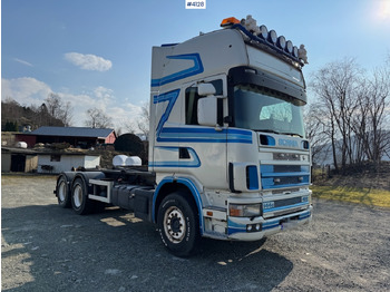 شاحنة ذات خطاف SCANIA R144