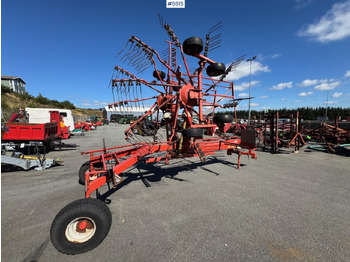 معدات تيبيس التبن KUHN