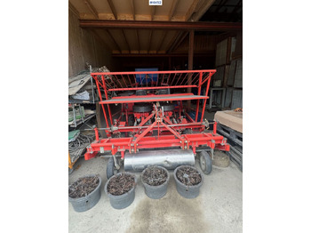 الآلات الزراعية