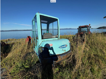 جرار Approx.2000 Kubota KX161 w/excavator bucket and leveling bucket. Partially repaired object.: صورة 4 جرار Approx.2000 Kubota KX161 w/excavator bucket and leveling bucket. Partially repaired object.: صورة 4