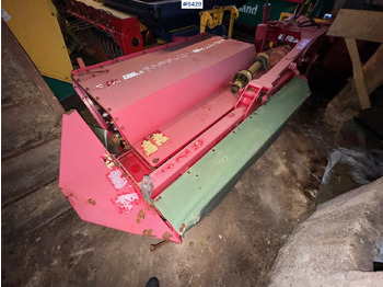 معدات تيبيس التبن