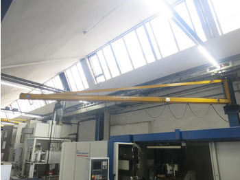 رافعة DEMAG