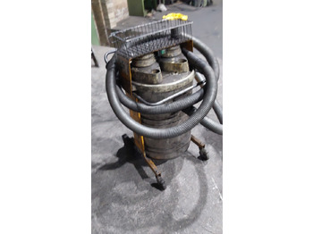 مكنسة كهربائية صناعية