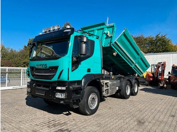 شاحنة قلاب IVECO Stralis