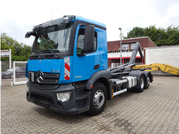 شاحنة ذات خطاف MERCEDES-BENZ Antos 2533