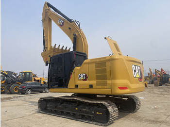 حفار زحاف CATERPILLAR 323