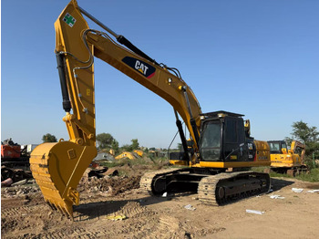 حفار زحاف CATERPILLAR 325D