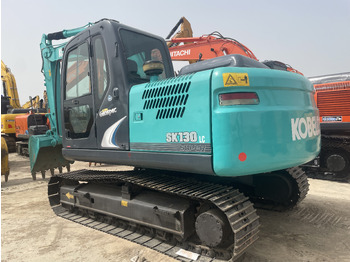 حفار زحاف KOBELCO