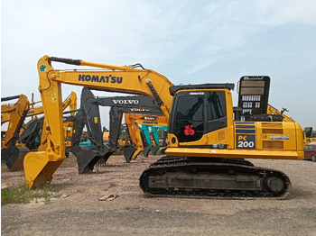 حفار زحاف KOMATSU PC200-8