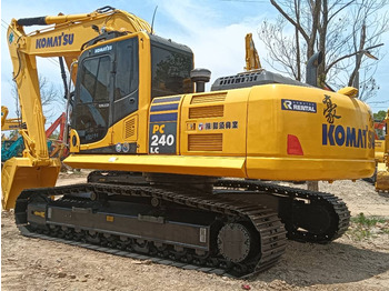 حفار زحاف KOMATSU PC240